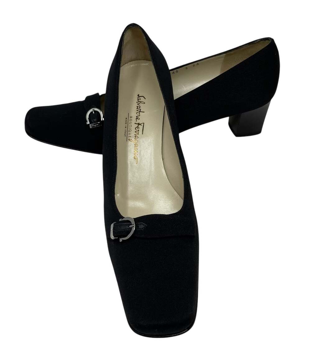Salvatore Ferragamo Boutique Women’s Size 9AA Black Fabric Pump Stacked Heel